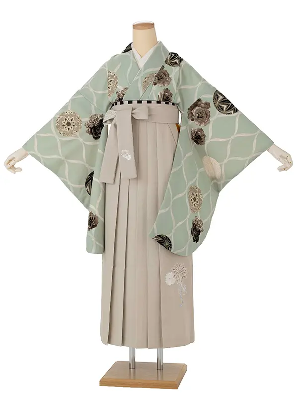 卒業式袴レンタルM1345鞠に薔薇/ミント×アイボリー／菊刺繍