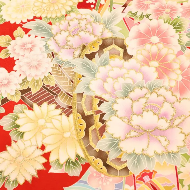 【正絹　金駒刺繍入】女児産着 お宮参りレンタル　鞠に桜　リボン熨斗/赤