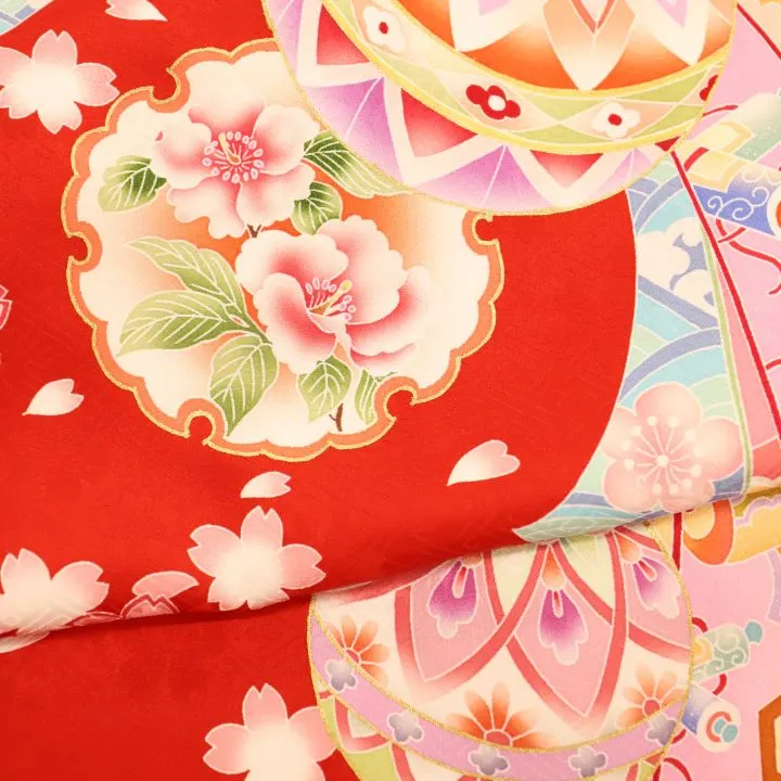 【正絹　金駒刺繍入】女児産着 お宮参りレンタル　鞠に桜　リボン熨斗/赤