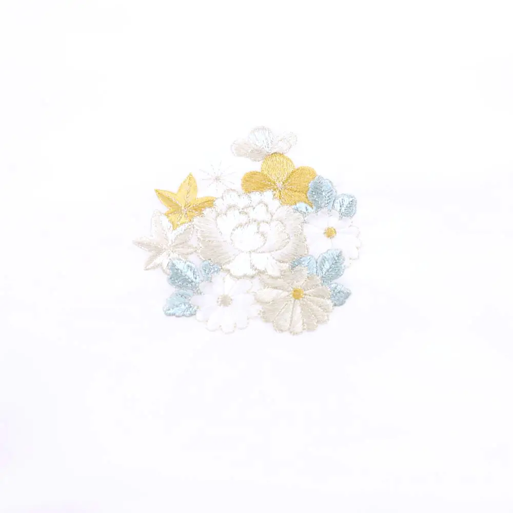 お宮参り 女の子レンタル　銀糸刺繍　花祝熨斗/白