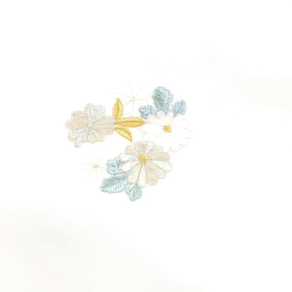 お宮参り 女の子レンタル　銀糸刺繍　花祝熨斗/白
