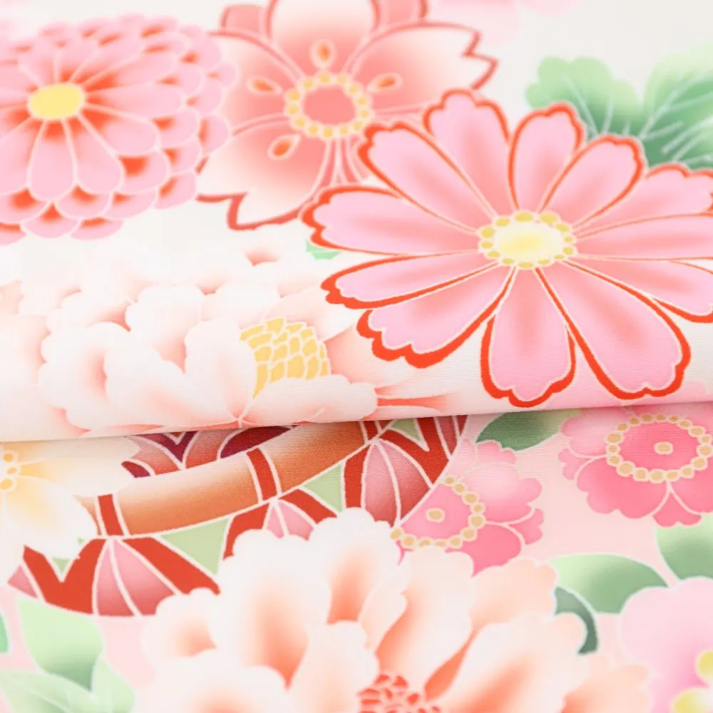 お宮参り 女の子レンタル　桜に 毬花づくし/白