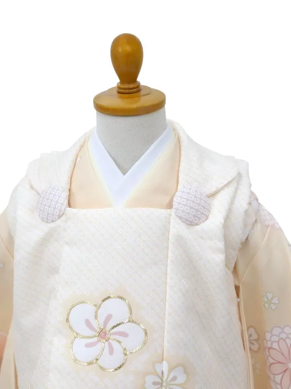 七五三レンタル(2歳女児被布)【陽気な天使】鹿の子柄金駒刺繍/ねじり梅クリーム