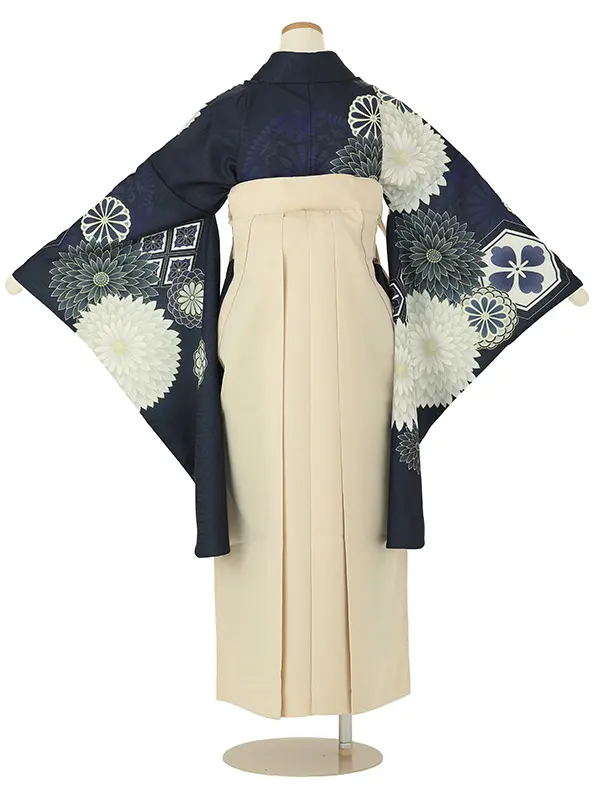 【ママも安心　小卒女児袴かんたん着付け】本格柄付け　菊花に菱紋・紺×オフ