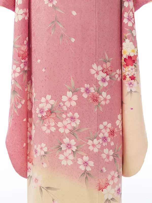 振袖 5S373 ﾋﾟﾝｸ地 裾ｸﾘｰﾑ 桜花籠