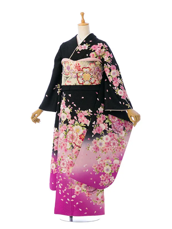 振袖 5S760 黒地 裾ﾜｲﾝ ﾗﾒ入 鞠に桜