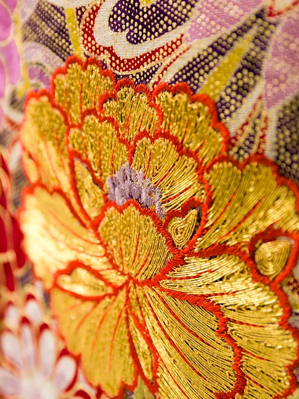 振袖 1S1305 黒地 金刺繍 古典吉祥文様