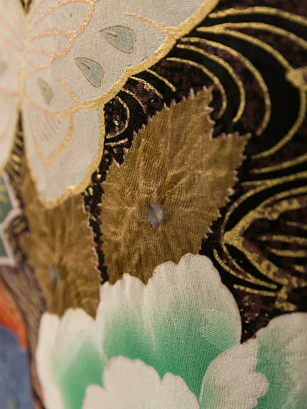 振袖 3S316 赤 桜地紋 牡丹 蝶 金彩