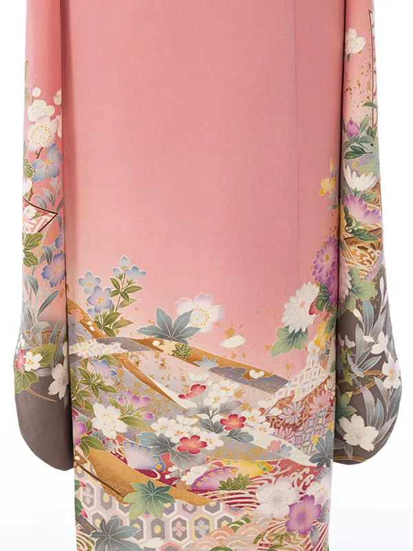 振袖 4S244 ﾋﾟﾝｸ地裾ｸﾞﾚ- 熨斗に花車 四季花