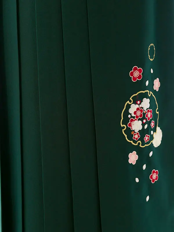 卒業袴 R1323 H151-25-9 黒地 鶴 牡丹 菊|緑95