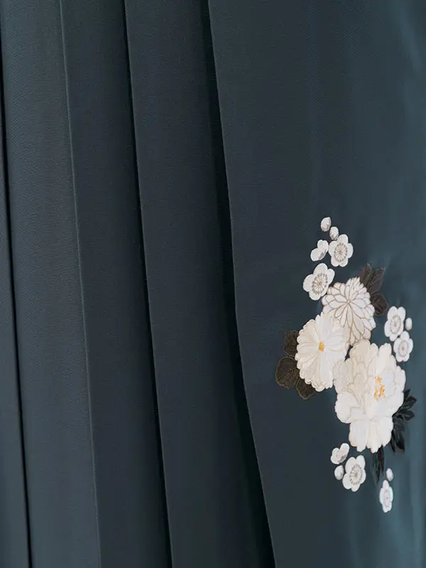 卒業袴 HELE150 HDLE150 九重 黒 梅 菊|ｸﾞﾚｰ 刺繍 95