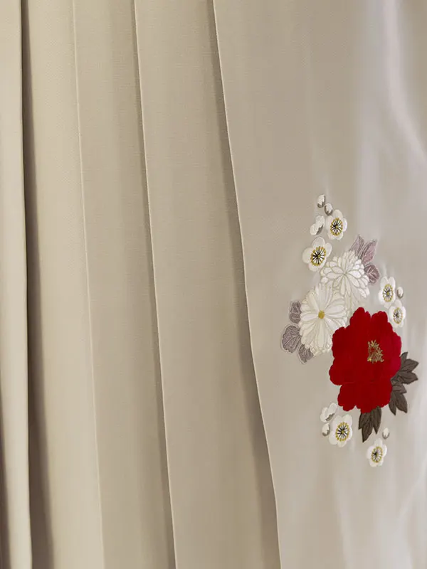 卒業袴 HELE160 HDLE160 九重 茶 梅 菊|ﾍﾞｰｼﾞｭ 刺繍95