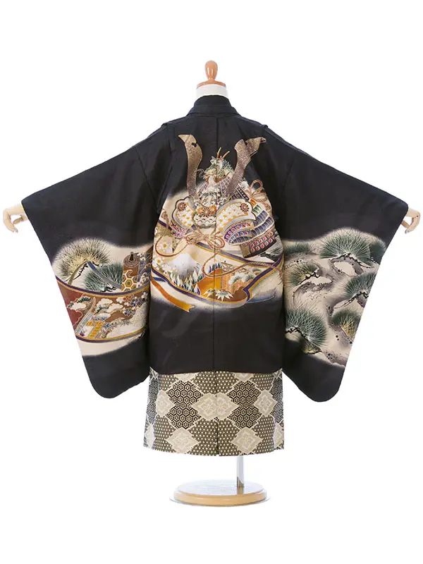 七五三(5歳男)E-5-806 黒 兜 絵巻 松/金襴 グレー地 葵ぼかし 菱紋