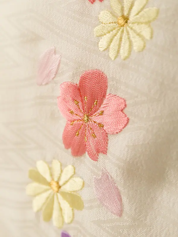 七五三(3歳女被布)HAPH802 白 花刺繍|藤色 雪輪