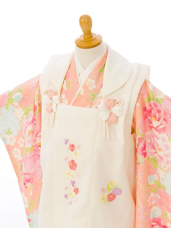 七五三(3歳女被布)HAPH803 白 花刺繍|ｻｰﾓﾝP 梅疋田