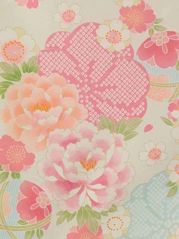 七五三(3歳女被布)HAPH810 白 花刺繍|ｱｲﾎﾞﾘｰ 梅疋田