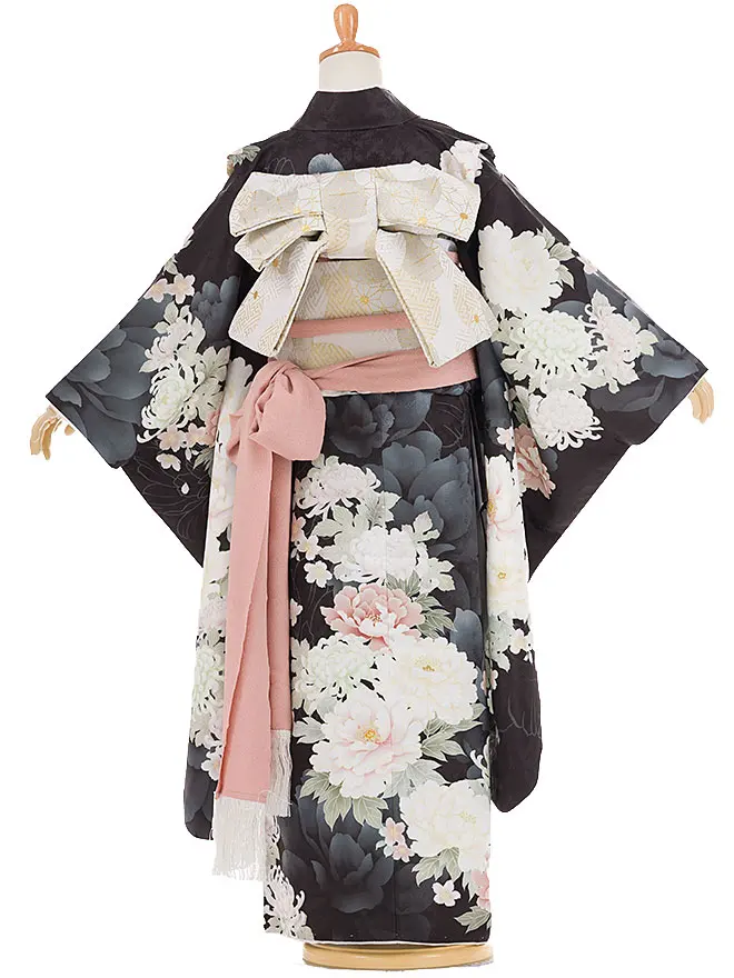 【花ひめ】7歳女の子 黒　牡丹に菊 7837