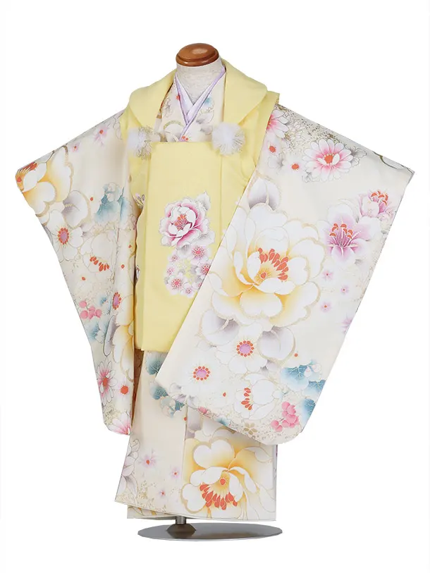 Shinako/七五三（3歳女児被布）D179/黄色被布×クリーム/牡丹