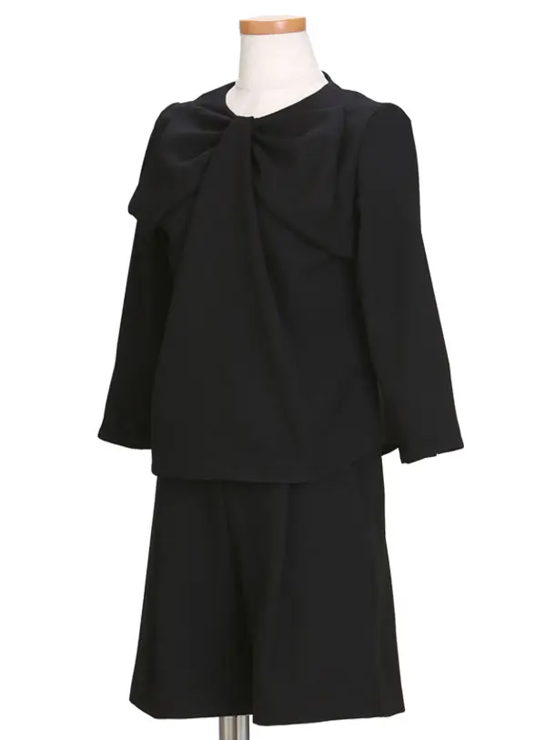 女児ﾌｫｰﾏﾙｽｰﾂ 【TAO ETTTA】0148ﾊﾟﾝﾂｽｰﾂ160cm