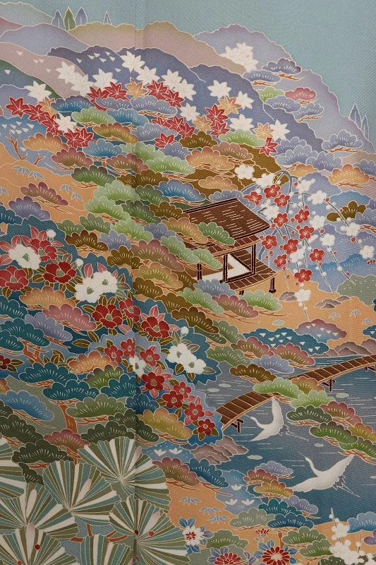 色留袖53加賀友禅 錆青磁色遠山風景に老松