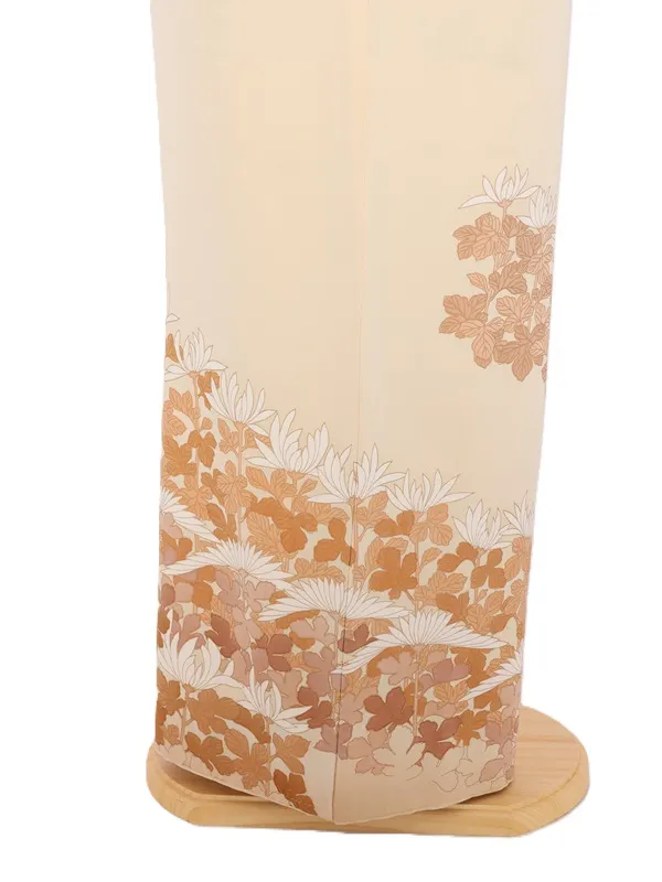色留袖71ﾍﾞｰｼﾞｭぼかし菊づくし正絹