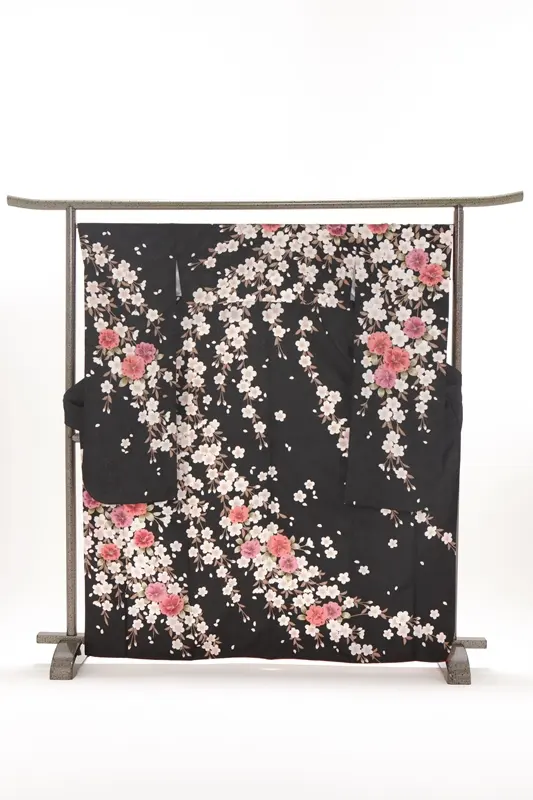振袖630/黒地しだれ桜づくし