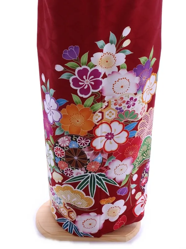 振袖938/ワイン色　七宝つなぎ地模様　松・桜・梅柄