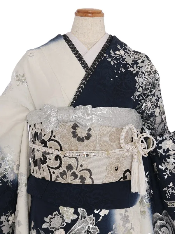 振袖1080/濃紺 薔薇 金彩　桂由美