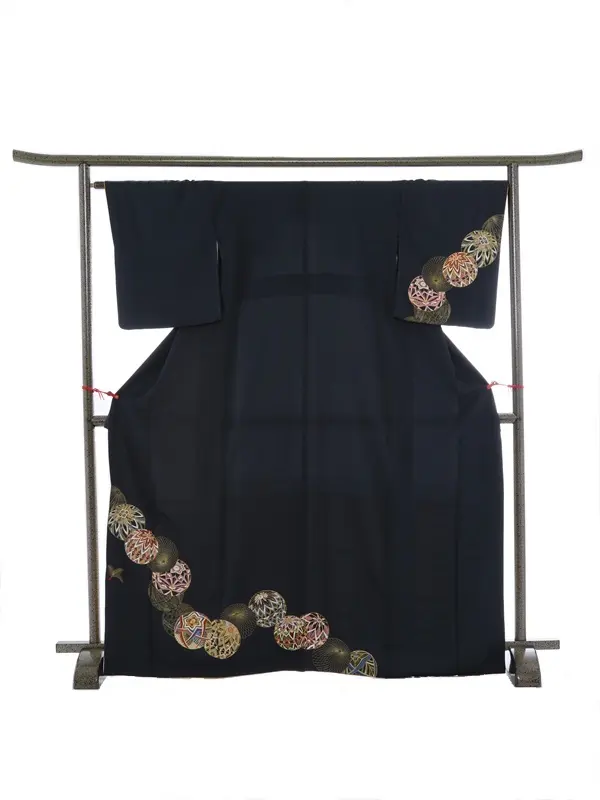 NEO訪問着416/薄黒地　手毬