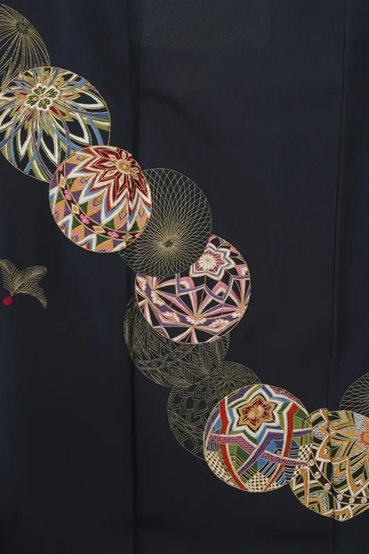 NEO訪問着416/薄黒地　手毬