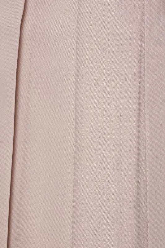 女子袴1135/エンジ牡丹菊雪輪に蝶