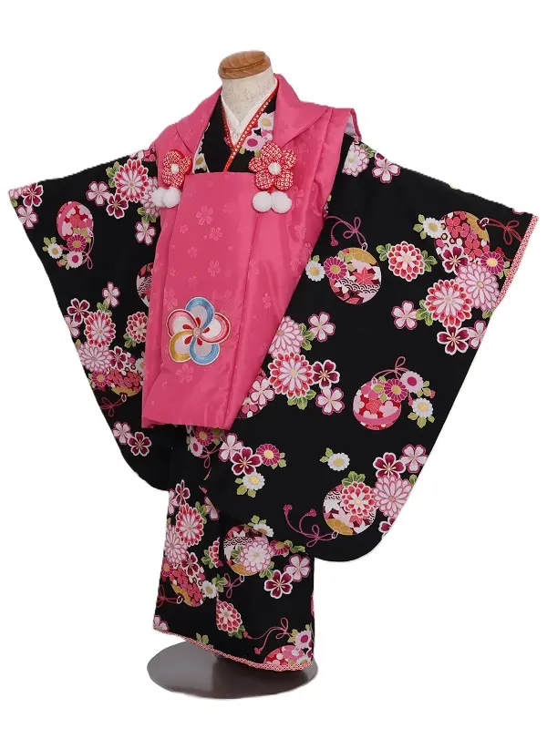 七五三(3歳女児)555/黒地に鈴と菊