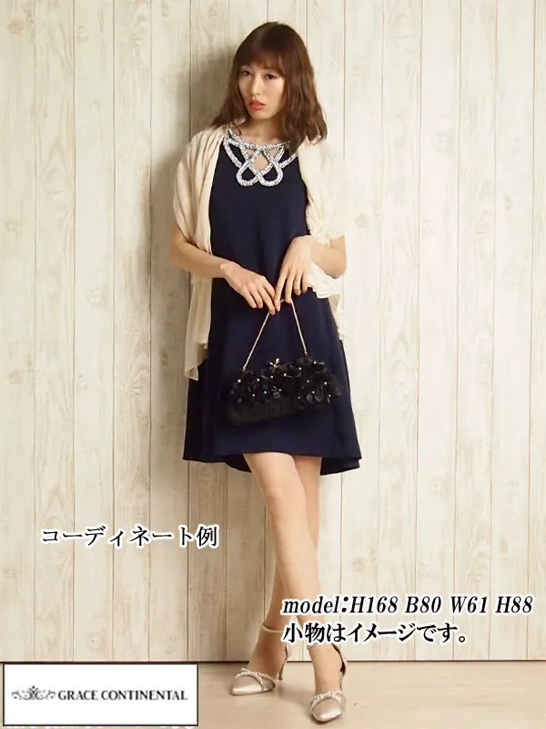 グレースコンチネンタル9号(M)ラインネックビジューワンピース26235043