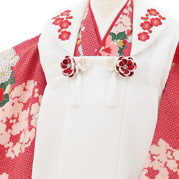 RENCA(3歳女児被布)3029 白刺繍梅×赤疋田柄花丸