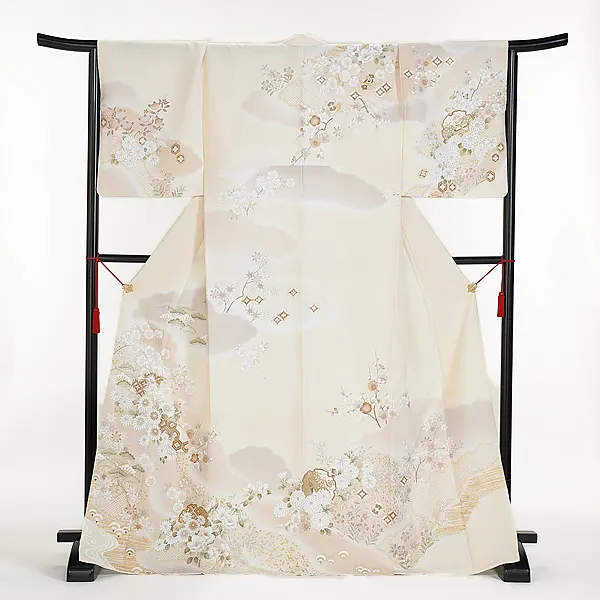 訪問着0067 クリームアイボリー祝四季の花