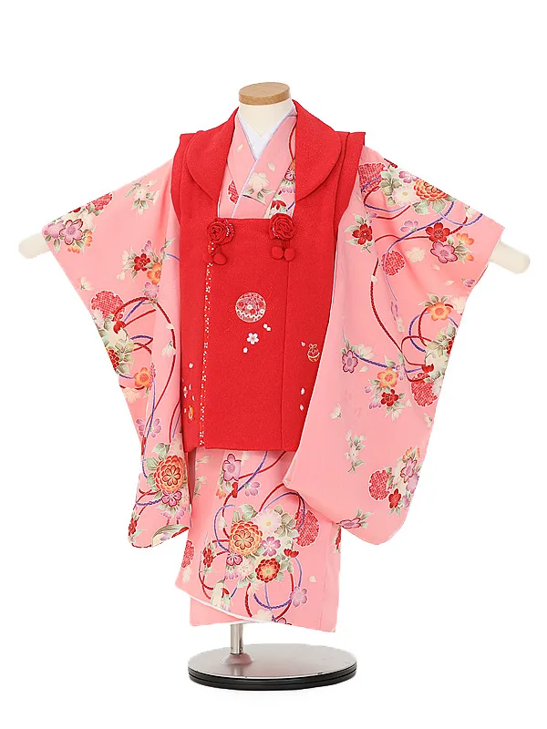 七五三(3歳女児被布)B454サーモンピンク花手まり×赤マリ花刺しゅう