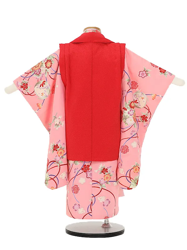 七五三(3歳女児被布)B454サーモンピンク花手まり×赤マリ花刺しゅう
