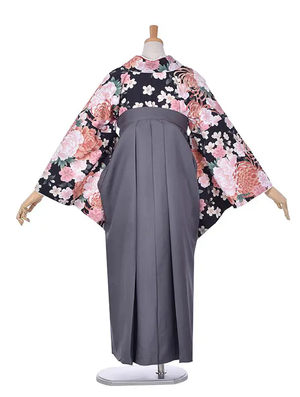 卒業袴 ﾚﾝﾀル040黒地に牡丹・桜柄の二尺袖 × グレー袴