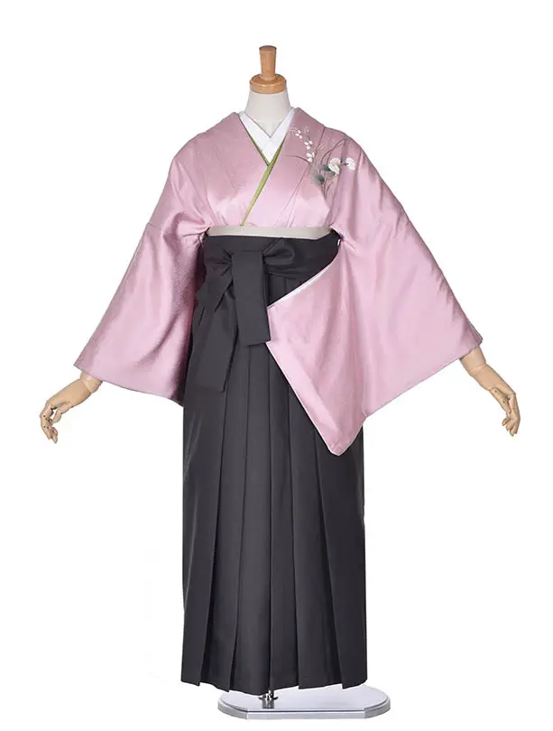 先生袴 ﾚﾝﾀルD0071【正絹】薄桜色の無地二尺袖 × チャコールグレー袴